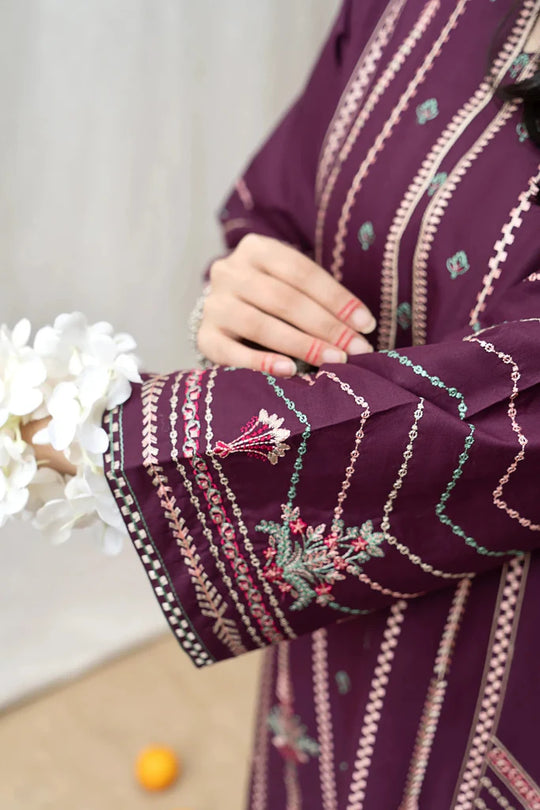 Urge Heavy Embroidered Lawn 2Piece Suit